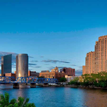Courtyard Grand Rapids Downtown Hotel Exterior photo