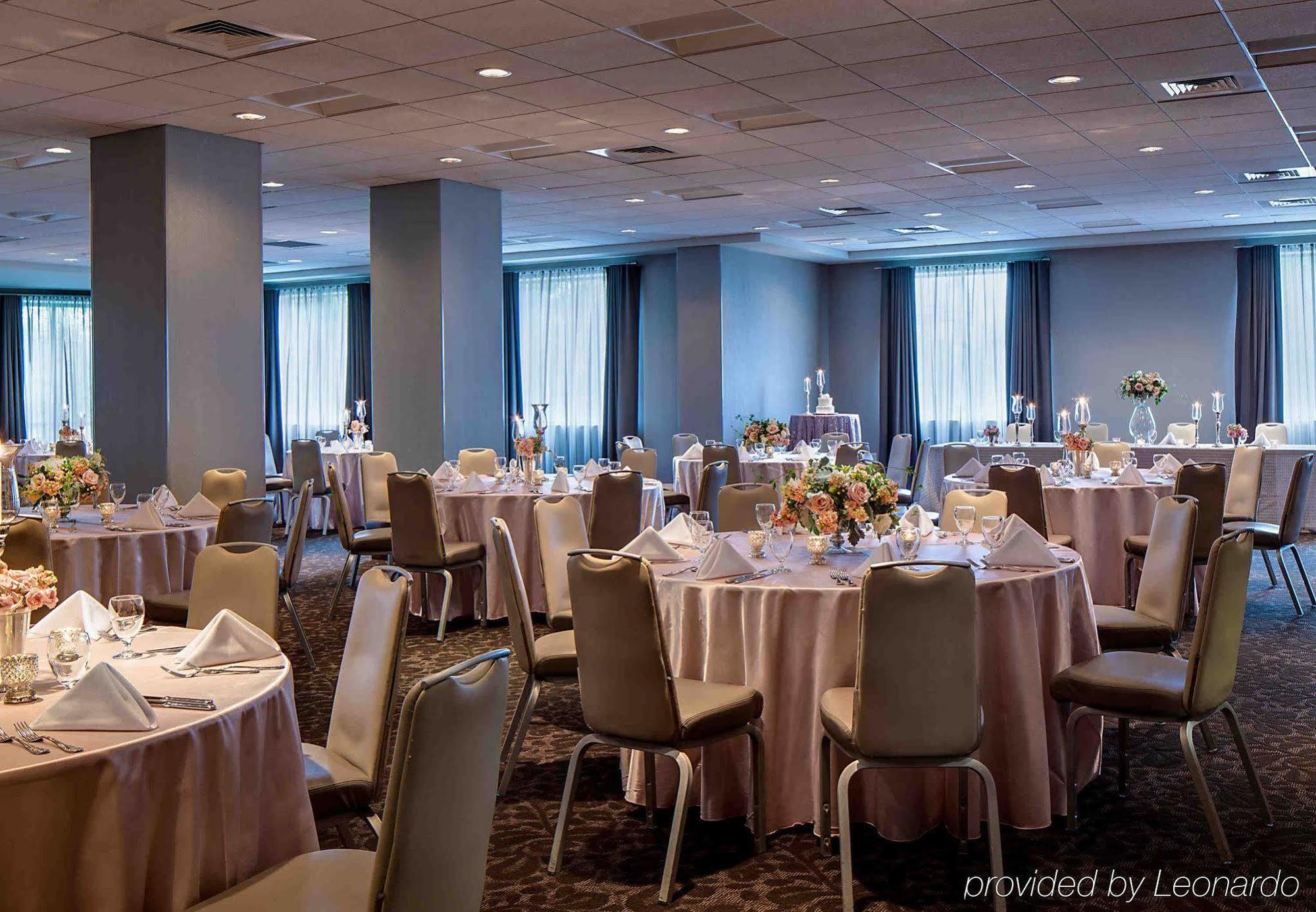 Courtyard Grand Rapids Downtown Hotel Exterior photo