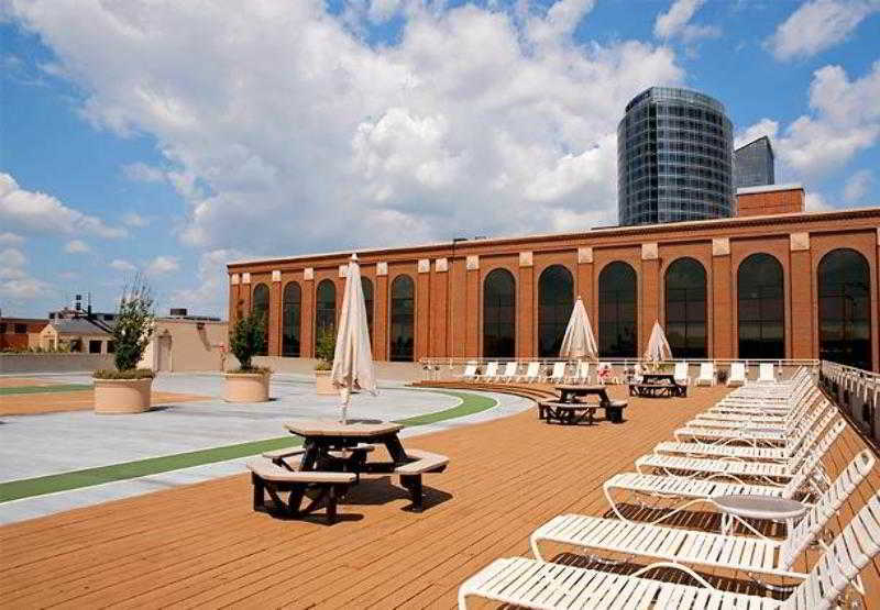 Courtyard Grand Rapids Downtown Hotel Exterior photo